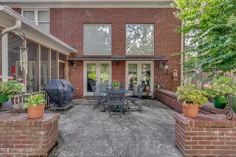 Exterior - 407 Daniel Dr, Brandon, MS 39047 photo 11 of 14