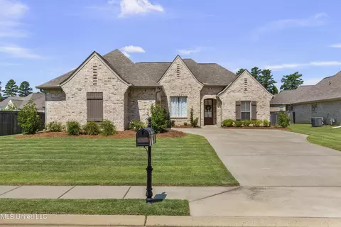 118 Hampton Ln, Madison, MS 39110
