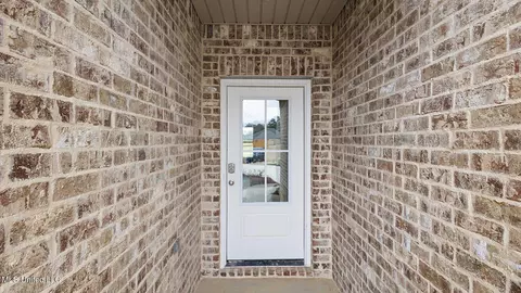 Entry Way - 440 Piney Dr, Pearl, MS 39208 photo 1 of 6