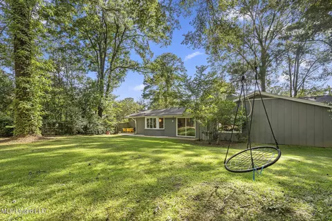 Exterior - 3950 Eastline Dr, Jackson, MS 39211 photo 4 of 5