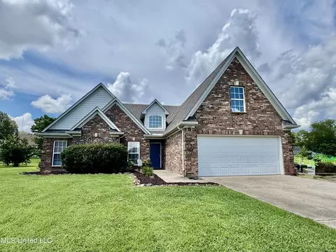 Exterior - 107 Masters Dr, Senatobia, MS 38668 photo 2 of 6