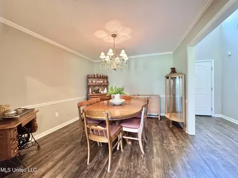 Dining - 107 Masters Dr, Senatobia, MS 38668 photo 1 of 3