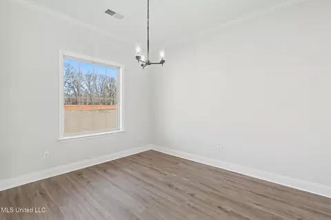 Dining - 2545 Scott Meadows Ln, Hernando, MS 38632 photo 2 of 2
