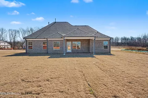 Exterior - 2545 Scott Meadows Ln, Hernando, MS 38632 photo 6 of 7