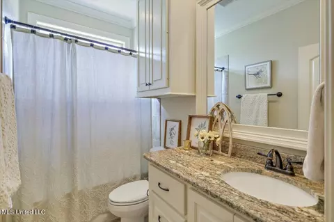 Bath - 109 Claiborne St, Madison, MS 39110 photo 4 of 4