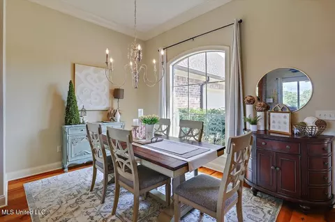 Dining - 109 Claiborne St, Madison, MS 39110 photo 1 of 2