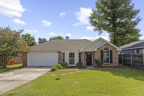 238 Village Cv, Pearl, MS 39208