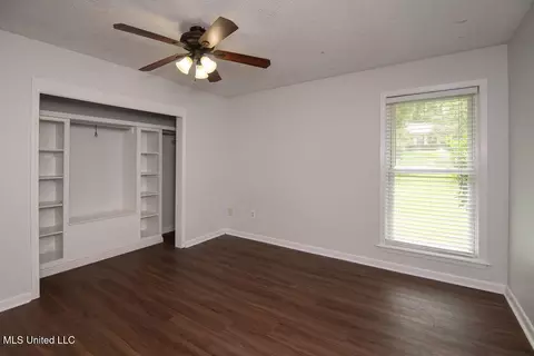 Bedroom - 60 Summit Ridge Dr, Brandon, MS 39042 photo 3 of 4