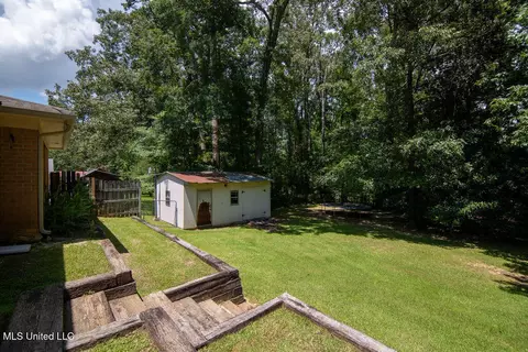 Exterior - 60 Summit Ridge Dr, Brandon, MS 39042 photo 10 of 10