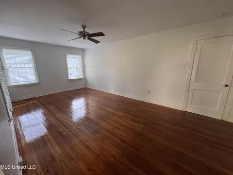 Living - 1804 Wheeler Dr, Natchez, MS 39120 photo 1 of 1