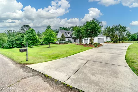 Exterior - 215 Chestnut Spring Rd, Flora, MS 39071 photo 17 of 19