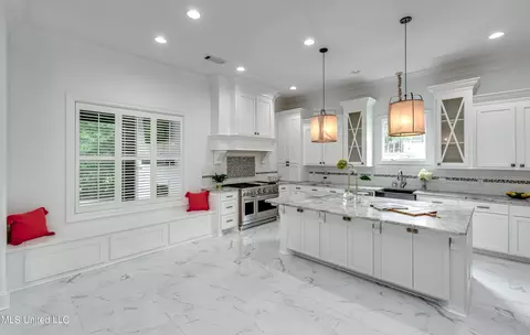 Kitchen - 215 Chestnut Spring Rd, Flora, MS 39071 photo 3 of 8