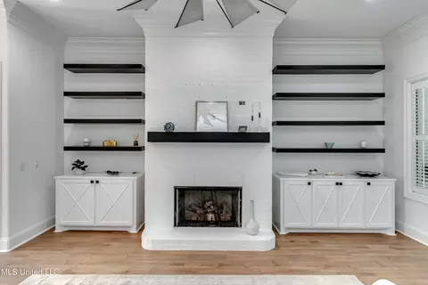 Living - 215 Chestnut Spring Rd, Flora, MS 39071 photo 2 of 3
