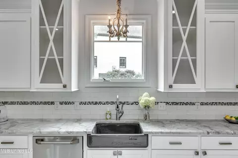 Kitchen - 215 Chestnut Spring Rd, Flora, MS 39071 photo 4 of 8