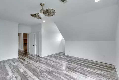 Bedroom - 215 Chestnut Spring Rd, Flora, MS 39071 photo 5 of 14