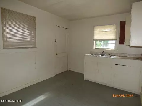 Other - 16 Minor St, Natchez, MS 39120 photo 3 of 5