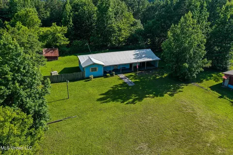 Exterior - 3655 Brand Una Rd, West Point, MS 39773 photo 1 of 7