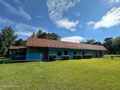 Exterior - 3655 Brand Una Rd, West Point, MS 39773 photo 7 of 7