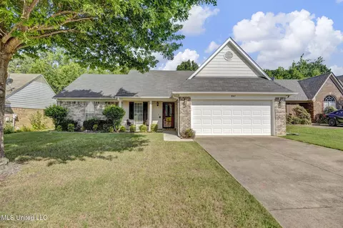 8343 Manhatten Dr, Southaven, MS 38671