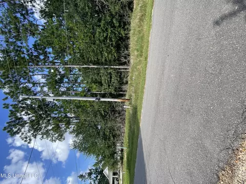 E Riverline Drive, Saucier, MS 39574
