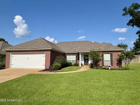189 Oak Grove Dr, Brandon, MS 39047