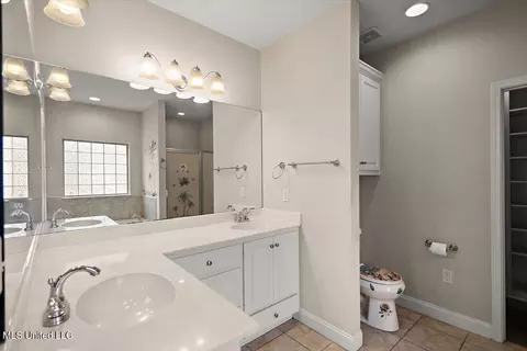 Bath - 3213 Ryan Cv, Byram, MS 39272 photo 3 of 7