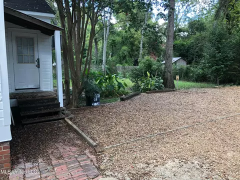 15201522 St Mary St, Jackson, MS 39202 photo 8