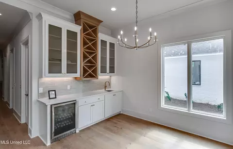 Dining - 466 Whittington Cir, Madison, MS 39110 photo 3 of 3