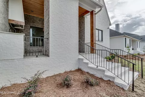 Exterior - 466 Whittington Cir, Madison, MS 39110 photo 7 of 10