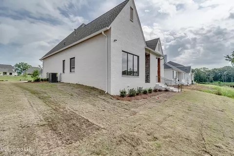 Exterior - 466 Whittington Cir, Madison, MS 39110 photo 10 of 10