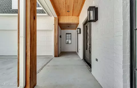 Entry Way - 466 Whittington Cir, Madison, MS 39110 photo 1 of 6