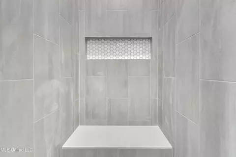 Bath - 466 Whittington Cir, Madison, MS 39110 photo 5 of 11