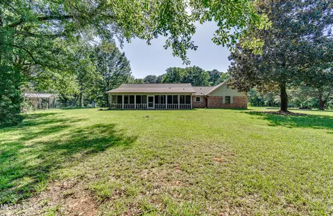 2121 Chapel Hill Rd, Utica, MS 39175