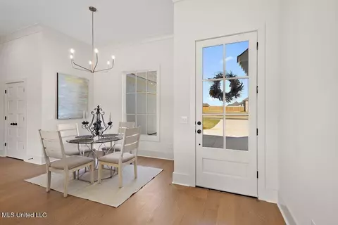 Dining - 208 Azure Dr, Canton, MS 39046 photo 1 of 2