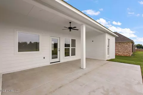 Exterior - 208 Azure Dr, Canton, MS 39046 photo 3 of 7