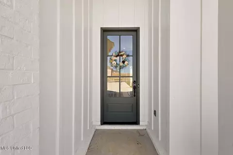 Entry Way - 208 Azure Dr, Canton, MS 39046 photo 1 of 3