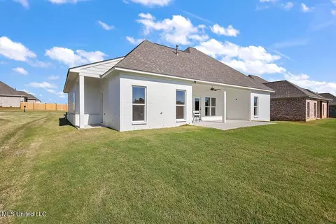 Exterior - 208 Azure Dr, Canton, MS 39046 photo 5 of 7