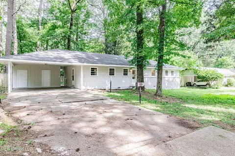 5508 Wayneland Dr, Jackson, MS 39211