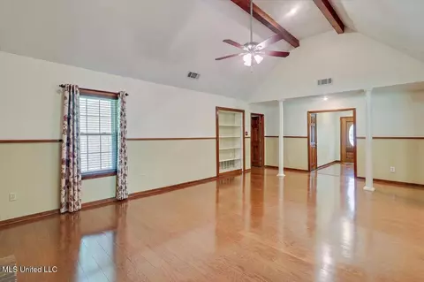 Living - 168 S Eagle Ridge Dr, Florence, MS 39073 photo 3 of 4