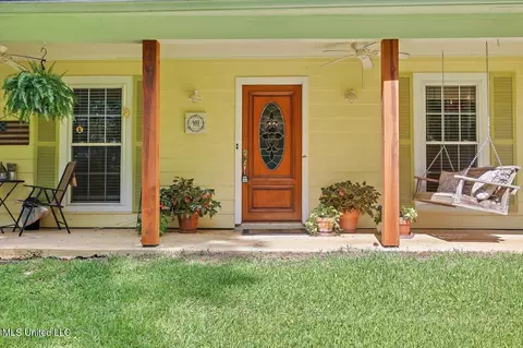 Exterior - 168 S Eagle Ridge Dr, Florence, MS 39073 photo 4 of 13