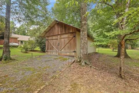 Exterior - 168 S Eagle Ridge Dr, Florence, MS 39073 photo 10 of 13
