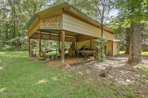 Exterior - 168 S Eagle Ridge Dr, Florence, MS 39073 photo 12 of 13