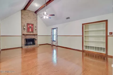 Living - 168 S Eagle Ridge Dr, Florence, MS 39073 photo 1 of 4