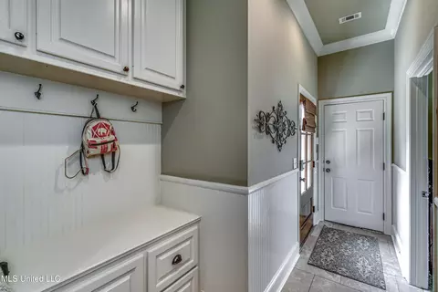 Entry Way - 215 Carmichael Blvd, Madison, MS 39110 photo 5 of 5