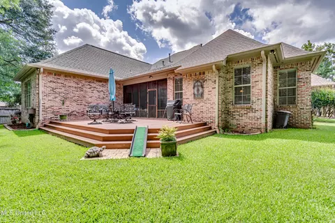 Exterior - 215 Carmichael Blvd, Madison, MS 39110 photo 7 of 14