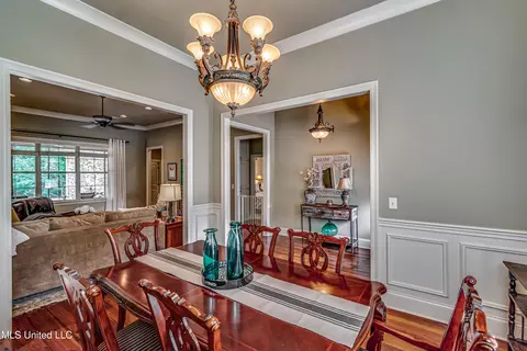 Dining - 215 Carmichael Blvd, Madison, MS 39110 photo 3 of 7