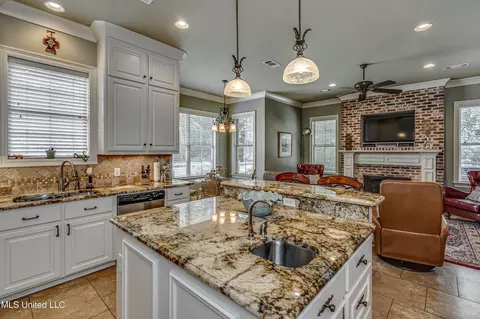 Kitchen - 215 Carmichael Blvd, Madison, MS 39110 photo 1 of 8
