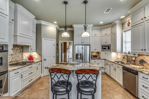 Kitchen - 215 Carmichael Blvd, Madison, MS 39110 photo 8 of 8
