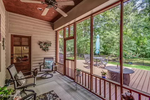 Exterior - 215 Carmichael Blvd, Madison, MS 39110 photo 5 of 14