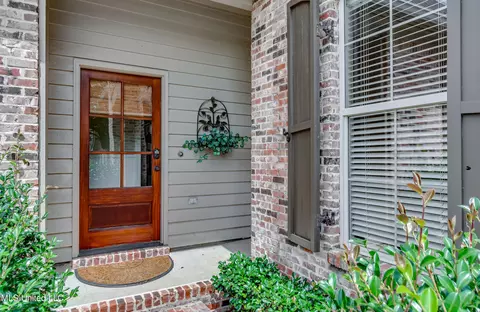 Entry Way - 215 Carmichael Blvd, Madison, MS 39110 photo 1 of 5